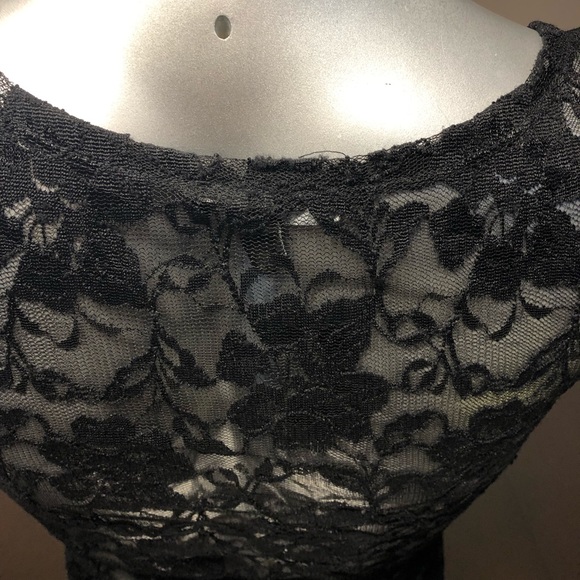 Lace bebe top gently worn - Picture 4 of 5